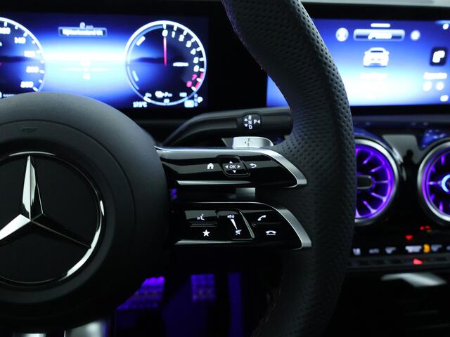 Mercedes-Benz CLA-KLASSE Shooting Brake 250 e Business Solution AMG | Trekhaak | Nightpakket | Parkeerpakket met achteruitrijcamera | KEYLESS-GO | EASY PACK achterklep | USB pakket plus | Sfeerverlichting | MULTIBEAM LED |