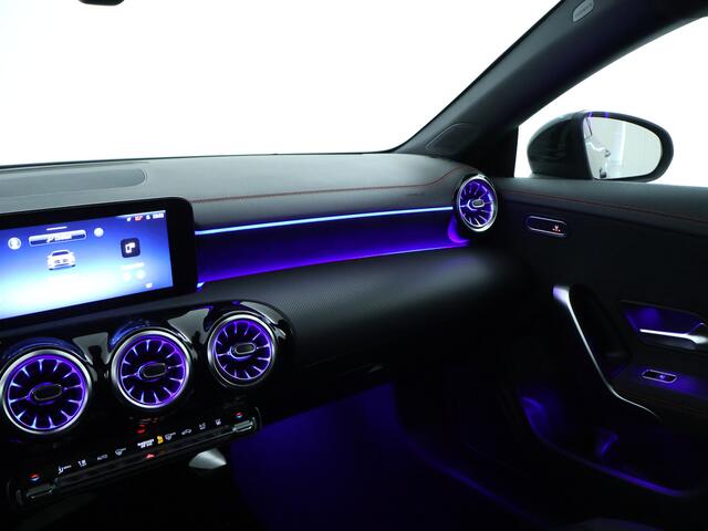 Mercedes-Benz CLA-KLASSE Shooting Brake 250 e Business Solution AMG | Trekhaak | Nightpakket | Parkeerpakket met achteruitrijcamera | KEYLESS-GO | EASY PACK achterklep | USB pakket plus | Sfeerverlichting | MULTIBEAM LED |