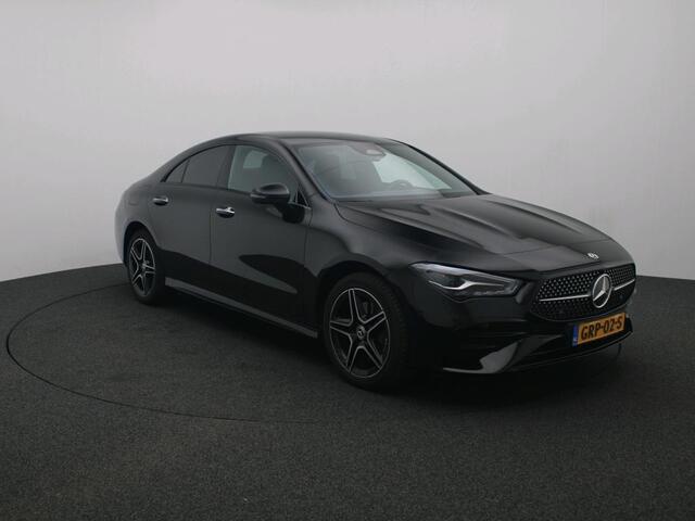 Mercedes-Benz CLA-KLASSE 250 e Star Edition Plug-In Hybride AMG Line | Night Pakket | Achteruitrijcamera | Dosehoek Assist | Apple CarPlay. Inclusief 24 maanden MB Certified garantie voor Europa.