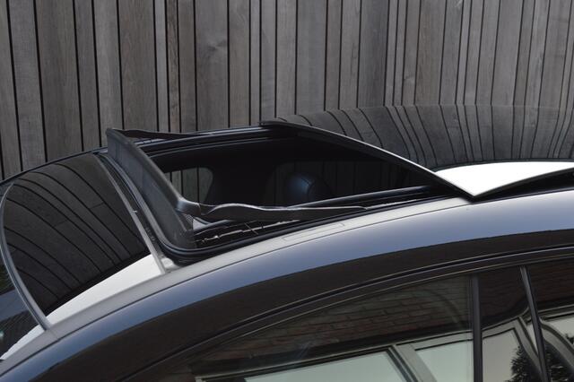Mercedes-Benz CLA-KLASSE Shooting Brake 200 AMG Led Panorama Widescreen Sfeer Camera Night Pdc