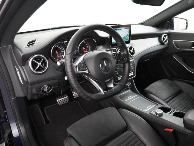 Mercedes-Benz CLA-KLASSE Shooting Brake 180 Business Solution AMG
