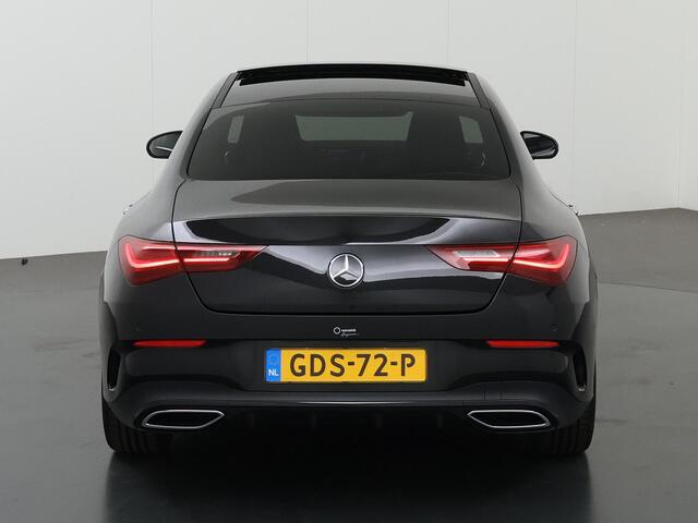 Mercedes-Benz CLA-KLASSE Coupé 180 AMG NIGHT Star Edition | Panoramadak | MultiBeam LED | Dodehoekassistent | Apple Carplay | Keyless Entry |