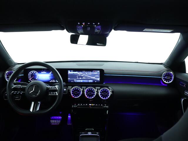 Mercedes-Benz CLA-KLASSE 250 e AMG Plug-In Hybride | Dodehoek detector | Elektrisch verstelbare stoel(en) met geheugen | Sfeerverlichting | Inclusief 24 maanden MB Certified garantie voor Europa.