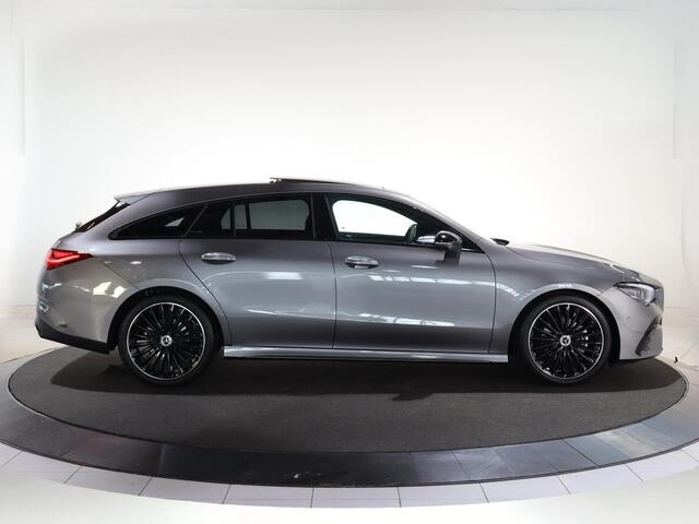 Mercedes-Benz CLA-KLASSE Shooting Brake 180 Star Edition AMG Line LIMITED | Panoramaschuifdak | Trekhaak | Night| Head-up display | Premium plus