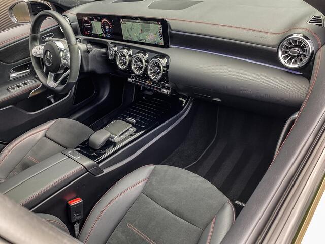 Mercedes-Benz CLA-KLASSE 250e 218PK Automaat AMG Line | PANORAMADAK | DISTRONIC PLUS | HEAD-UP | SOUND ADVANCED | 360 | MBUX |