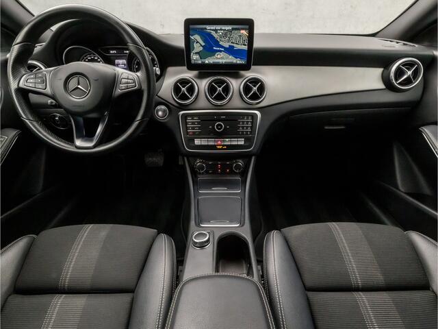 Mercedes-Benz CLA-KLASSE Shooting Brake 180 AMG Sport Automaat (GROOT NAVI, LEDER, CAMERA, GETINT GLAS, STOELVERWARMING, PORTSTOELEN, PARKEERSENSOREN, CRUISE, ZWART HEMEL, NIEUWE APK, NIEUWSTAAT)