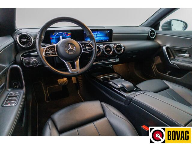 Mercedes-Benz CLA-KLASSE 200 COUPE Business 164 PK | Leer | Apple carplay, Android auto | Camera | Led | Zwarte hemel | Climate control, PDC V+A
