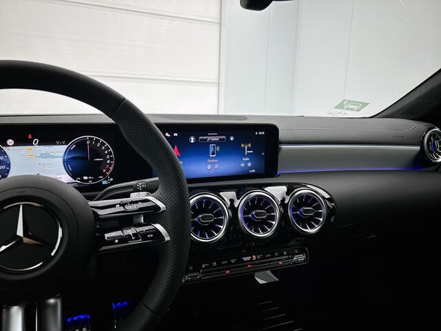 Mercedes-Benz CLA-KLASSE Shooting Brake 250 e Business Solution AMG | Trekhaak | AMG Line Plus pakket | Nightpakket | Parkeerpakket met 360°-camera | Antidiefstalpakket GUARD 360° Plus | EASY PACK achterklep | Dodehoekassistent |