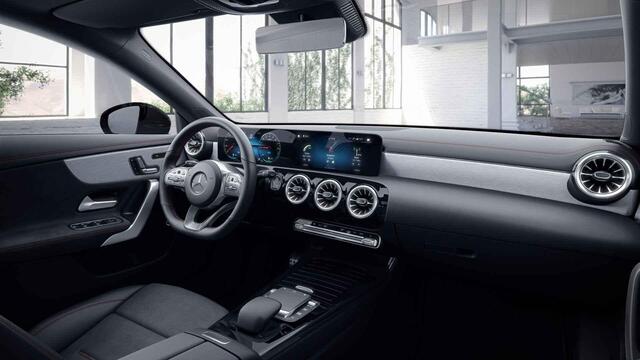 Mercedes-Benz CLA-KLASSE 250 e Premium Plus | Panoramadak | Trekhaak | Memory |