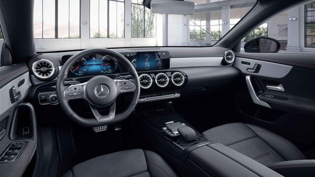 Mercedes-Benz CLA-KLASSE 250 e Premium Plus | Panoramadak | Trekhaak | Memory |