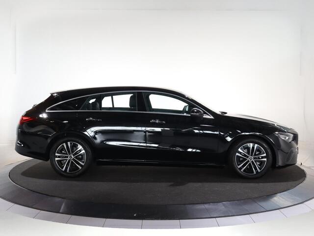 Mercedes-Benz CLA-KLASSE Shooting Brake 180 Star Edition LIMITED | Dodehoekassistent | Achteruitrijcamera | Multibeam LED koplampen