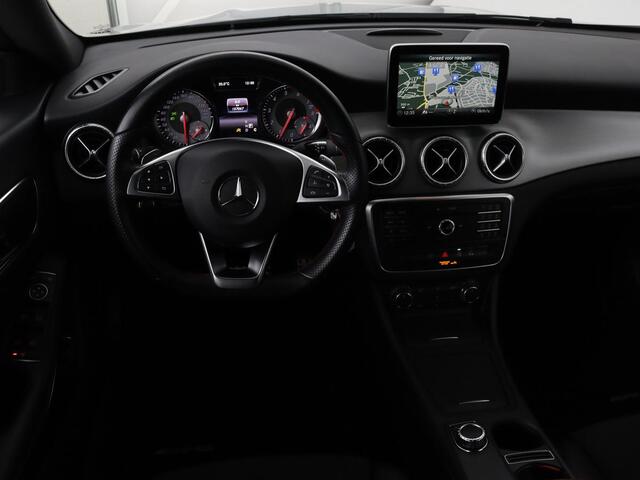 Mercedes-Benz CLA-KLASSE Shooting Brake 180 AMG Line | Leder/Alcanatara | Full LED | Navigatie | Sportstoelen | Park Assist | Cruise control | Bluetooth