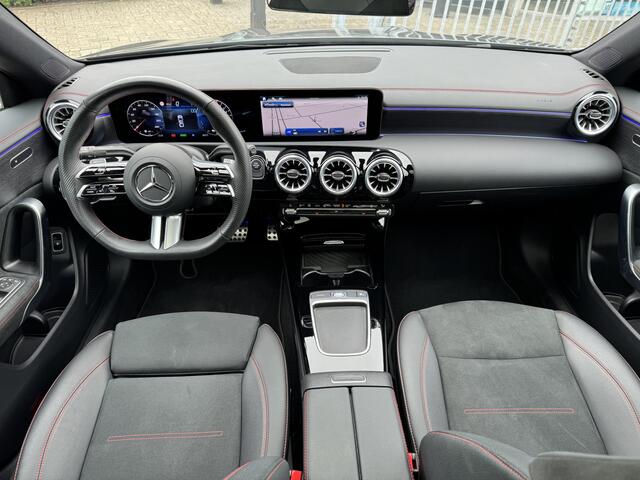 Mercedes-Benz CLA-KLASSE 250e Star Edition AMG Line Night Pano-Dak | Distronic | Keyless | 360-Camera |
