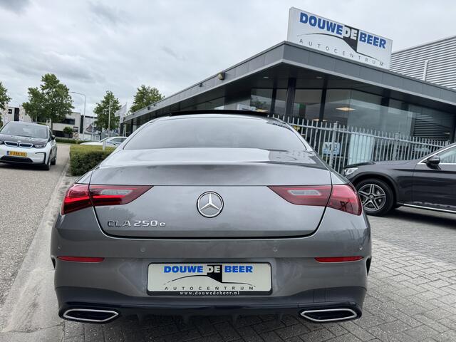 Mercedes-Benz CLA-KLASSE 250e Star Edition AMG Line Night Pano-Dak | Distronic | Keyless | 360-Camera |