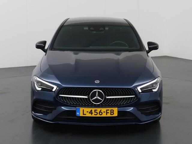 Mercedes-Benz CLA-KLASSE 200 Business Solution AMG | Night | Panoramadak | Trekhaak | Memory | Widescreen | Stoelverwarming |