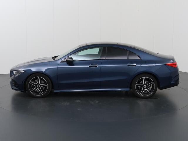 Mercedes-Benz CLA-KLASSE 200 Business Solution AMG | Night | Panoramadak | Trekhaak | Memory | Widescreen | Stoelverwarming |