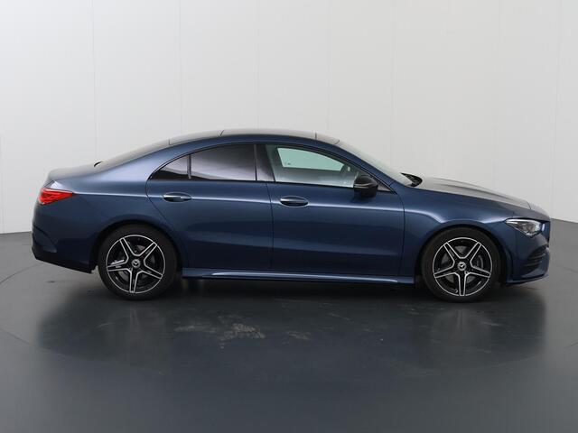 Mercedes-Benz CLA-KLASSE 200 Business Solution AMG | Night | Panoramadak | Trekhaak | Memory | Widescreen | Stoelverwarming |