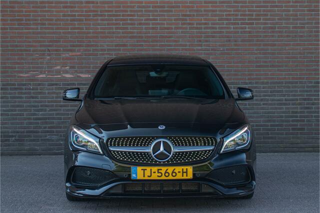 Mercedes-Benz CLA-KLASSE 180 AMG, Origineel NL, Panoramadak, Carplay, Stoelverwarming, Camera, Full LED, Navigatie, Park Assist.