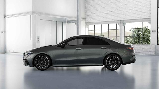Mercedes-Benz CLA-KLASSE 180 Business Solution AMG | Panoramaschuifdak | AMG Line Plus | Nightpakket | Head-Up | Dodehoekassistent