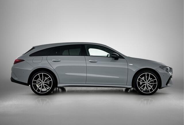 Mercedes-Benz CLA-KLASSE Shooting Brake 250 e Business Solution AMG | Nightpakket | Premium Pakket | Parkeerpakket met 360°-camera | KEYLESS GO | Antidiefstalpakket GUARD 360° Plus | EASY PACK achterklep | Head-up display | Dodehoekassistent |