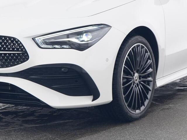 Mercedes-Benz CLA-KLASSE Shooting Brake 250 e AMG Face Lift Plug-In Hybride | Edition AMG Line | Panorama Schuif-Kanteldak | 19 Inch AMG Velgen | AC en DC laden | Stuur en Stoelverwarming. Inclusief 24 maanden MB Certified garantie voor Europa.