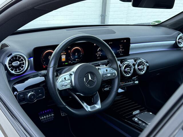 Mercedes-Benz CLA-KLASSE Shooting Brake 250 e Business Solution AMG | Pano | Ambient Light | ACC | Camera | DAB+ | LED | 19 inch