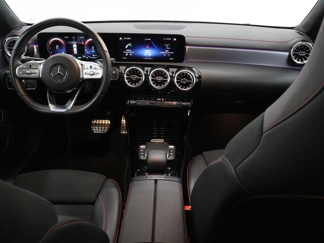 Mercedes-Benz CLA-KLASSE 250 e Premium Plus | Panoramadak | Night pakket | Apple carplay |