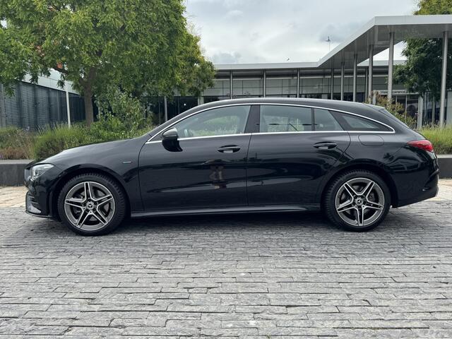 Mercedes-Benz CLA-KLASSE AMG-LINE / PLUG-IN HYBRIDE / Shooting Brake 250 e Premium Plus / AMG LINE