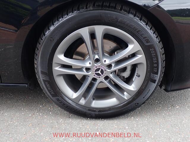 Mercedes-Benz CLA-KLASSE Shooting Brake 180 LED/CAMERA/TREKHAAK/CARPLAY/NAVIGATIE