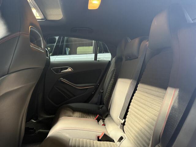 Mercedes-Benz CLA-KLASSE Shooting Brake 200 Prestige SCHUIFDAK,H/K SOUND