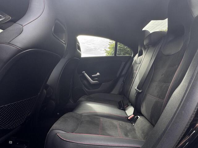 Mercedes-Benz CLA-KLASSE 250 e AMG Line Night Pakket l Standkachel | Sfeerverlichting | Dealer Onderhouden