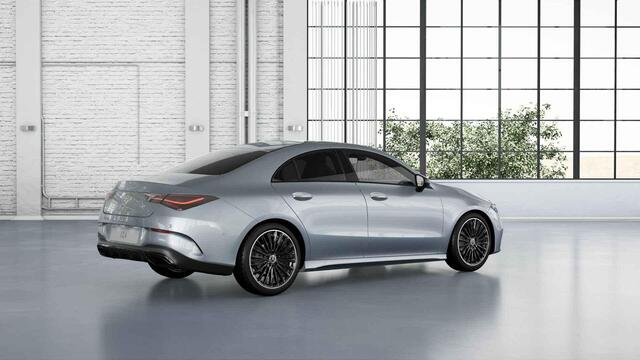 Mercedes-Benz CLA-KLASSE 180 Business Solution AMG | Panoramaschuifdak | AMG Line Plus | Head-up display | Nightpakket | 360° camera | Dodehoekassistent |