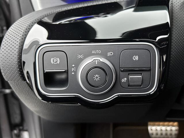 Mercedes-Benz CLA-KLASSE 250 e Business Solution AMG | Nightpakket | Parkeerpakket met 360°-camera | Premium Plus pakket | KEYLESS-GO | Antidiefstalpakket GUARD 360° Plus | Dodehoekassistent | Spiegelpakket | Head-up display |