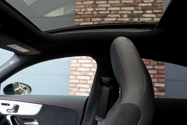 Mercedes-Benz CLA-KLASSE 250 e Star Edition AMG Line | Facelift | Panoramadak | Distronic Pro | Memory | HUD | Surround Camera | Verwarmd Stuurwiel | Advanced Sound System |