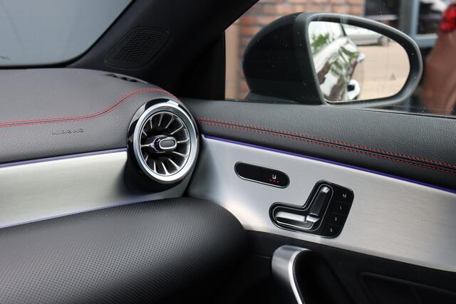 Mercedes-Benz CLA-KLASSE 250 e Star Edition AMG Line | Facelift | Panoramadak | Distronic Pro | Memory | HUD | Surround Camera | Verwarmd Stuurwiel | Advanced Sound System |