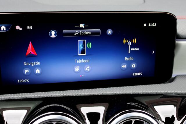 Mercedes-Benz CLA-KLASSE 250 e Star Edition AMG Line | Facelift | Panoramadak | Distronic Pro | Memory | HUD | Surround Camera | Verwarmd Stuurwiel | Advanced Sound System |