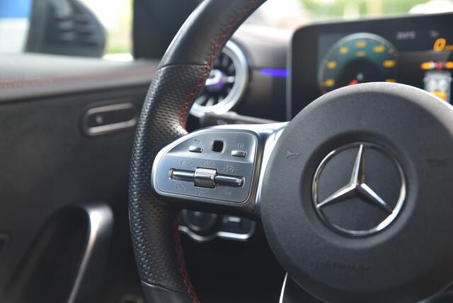 Mercedes-Benz CLA-KLASSE Shooting Brake 250 Premium Plus AMG Line - Trekhaak