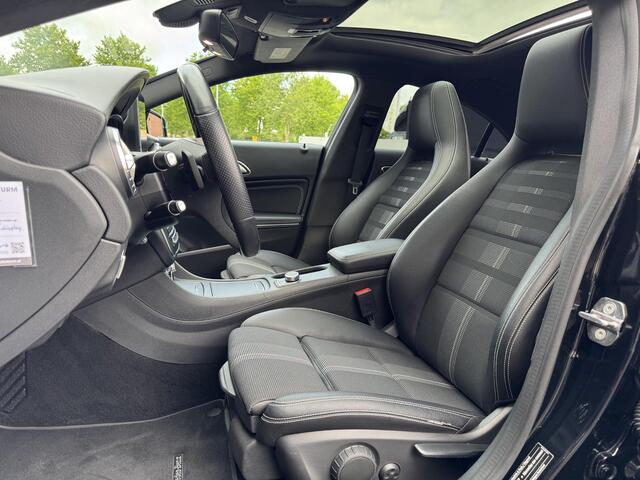 Mercedes-Benz CLA-KLASSE 180 Ambition NL-Auto! | Panoramadak | Navigatie Full-Map | Sportstoelen | Camera | LED Koplampen | Dodehoek Detectie | Rijklaarprijs!
