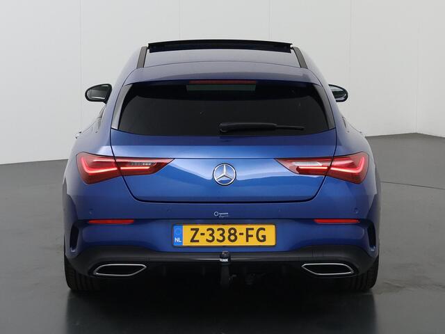 Mercedes-Benz CLA-KLASSE Shooting Brake 180 AMG Line | Night Pakket | Panoramadak | Sfeerverlichting | 19" multispaaks velgen | Trekhaak