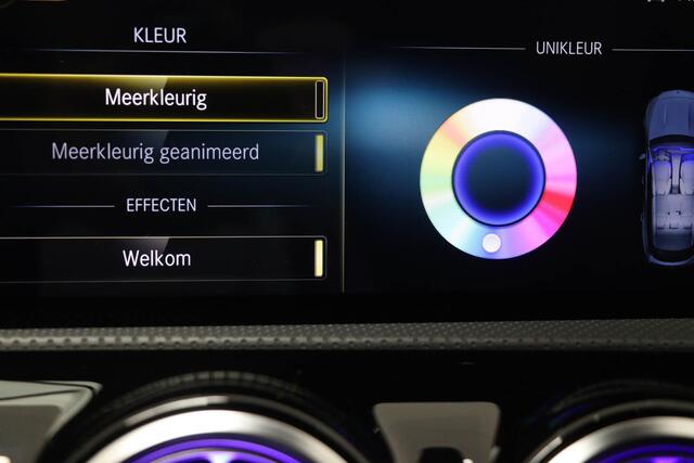 Mercedes-Benz CLA-KLASSE Shooting Brake 200 Business Solution AMG | WIDESCREEN | PANORAMADAK | STOELVERWARMING | CAMERA