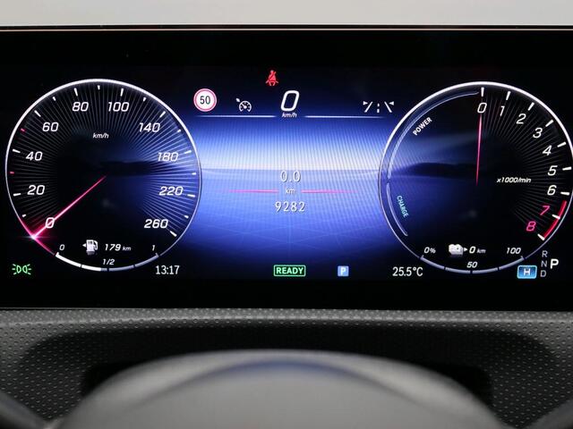Mercedes-Benz CLA-KLASSE 250 e Star Edition AMG Line Plus AMG Line | Night Pakket | Panorama Schuif-Kanteldak | Memory voorstoelen | Sfeerverlichting | 19 Inch AMG Velgen. Inclusief 24 maanden MB Certified garantie voor Europa.
