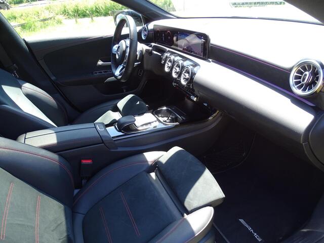 Mercedes-Benz CLA-KLASSE Shooting Brake Shooting Brake 200 Premium Plus AMG Mercedes-Benz CLA-Klasse Shooting Brake 200 Premium Plus AMG - Automaat, Panorama dak, Camera, Dode hoek detectie, Spoor assistent, Sfeer verlichting, 360 graden camera, Leder/alcantara Sport Interieur, A