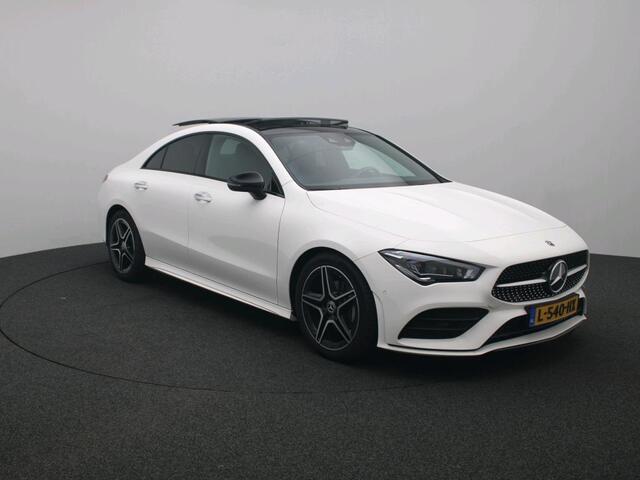 Mercedes-Benz CLA-KLASSE 180 Business Solution AMG AMG Line | Night Pakket | Panorama Schuif-Kanteldak | Sfeerverlichting | Memory Voorstoelen. Inclusief 24 maanden MB Certified garantie voor Europa.