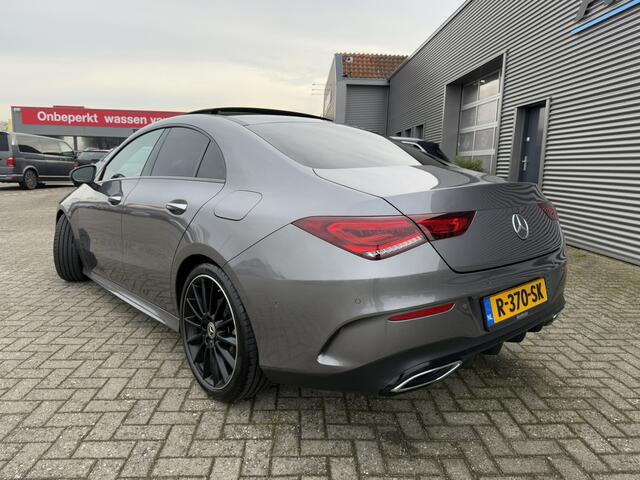 Mercedes-Benz CLA-KLASSE 180 AMG Line Panoramadak-/ Schuif-kanteldak Widescreen Keyless Entry Head-Up Display Ambienteverlichting ACC 19 Inch LED 360 Graden Camera Night Pakket BTW Vol!!