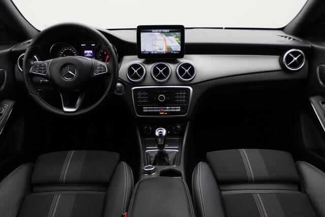 Mercedes-Benz CLA-KLASSE Shooting Brake 180 Business Solution LED, Camera, Apple CarPlay, Navigatie, Cruise, Stoelverwarming, 18''