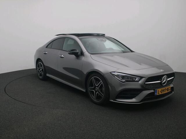 Mercedes-Benz CLA-KLASSE 180 AMG Nightpakket | Panoramadak | Memory | Keyless GO | Sfeerverlichting | Augmented Reality | Inclusief 24 maanden Mercedes-Benz Certified garantie voor Europa.