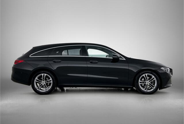 Mercedes-Benz CLA-KLASSE Shooting Brake 180 Business Solution Achteruitrijcamera | Ledkoplampen | Easy Pack achterklep | Licht- en zicht pakket | Spiegel Pakket. Inclusief 24 maanden MB Certified garantie voor Europa.