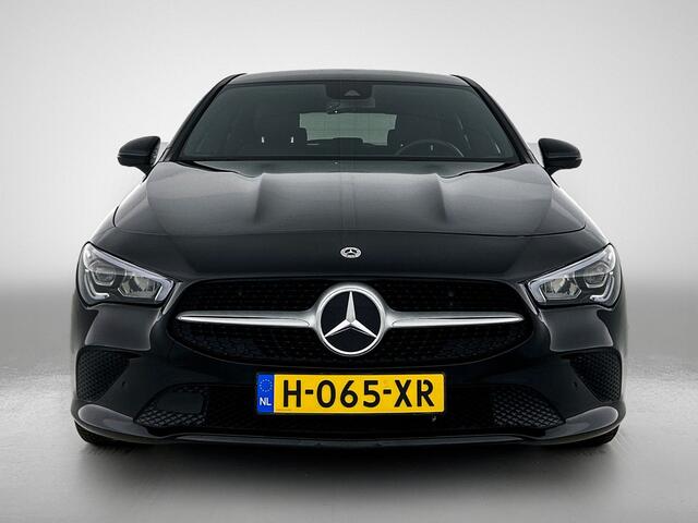 Mercedes-Benz CLA-KLASSE Shooting Brake 180 Business Solution Achteruitrijcamera | Ledkoplampen | Easy Pack achterklep | Licht- en zicht pakket | Spiegel Pakket. Inclusief 24 maanden MB Certified garantie voor Europa.