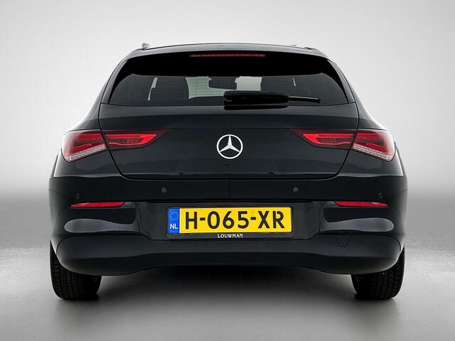 Mercedes-Benz CLA-KLASSE Shooting Brake 180 Business Solution Achteruitrijcamera | Ledkoplampen | Easy Pack achterklep | Licht- en zicht pakket | Spiegel Pakket. Inclusief 24 maanden MB Certified garantie voor Europa.