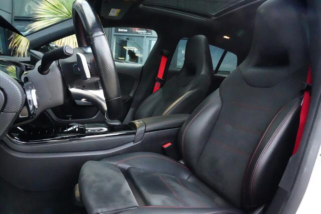 Mercedes-Benz CLA-KLASSE Shooting Brake 200 Business Solution AMG 164pk Panoramadak/Stoelverwarming/Camera